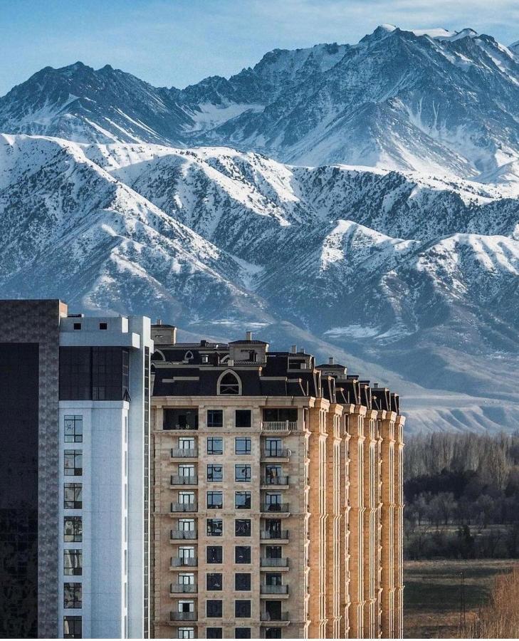 9Th And 6Th Floor Stylish Apartments With Mountainvista Bishkek Exterior foto