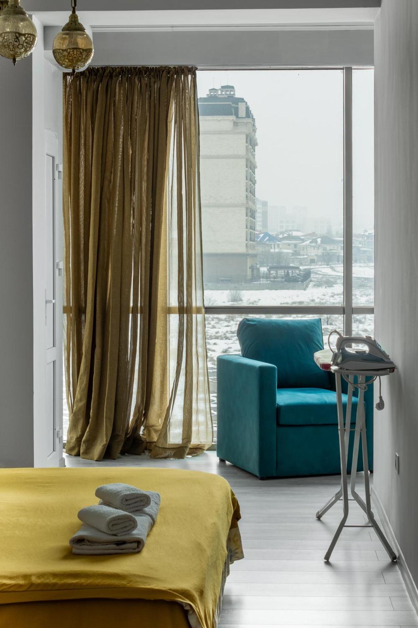 9Th And 6Th Floor Stylish Apartments With Mountainvista Bishkek Exterior foto
